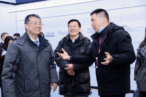 隐藏式晾衣架惊艳世界设计舞台格峰亮相乌镇盛会“极光”系列(图2)