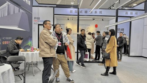 乌镇建博会“极光”系列惊艳全场隐藏式晾衣架行业开创者格峰亮相(图3)
